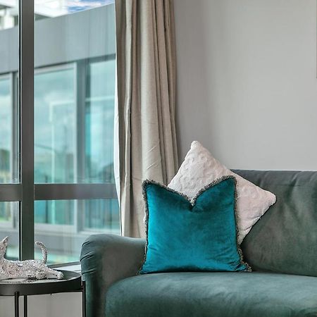 Your Renovated Retreat + Cp โอ๊คแลนด์ ภายนอก รูปภาพ
