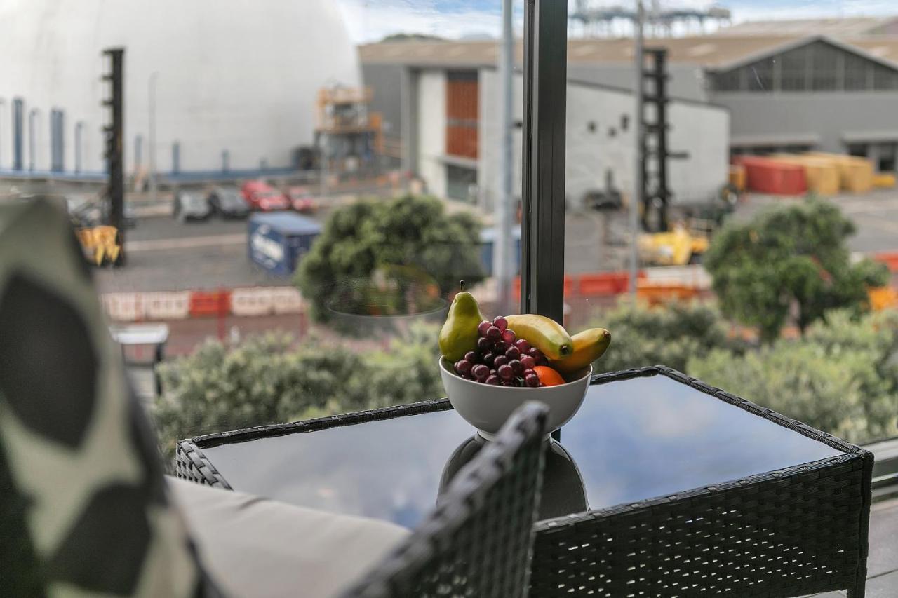 Your Renovated Retreat + Cp โอ๊คแลนด์ ภายนอก รูปภาพ