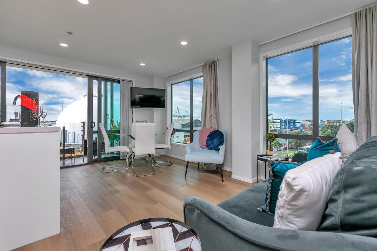 Your Renovated Retreat + Cp โอ๊คแลนด์ ภายนอก รูปภาพ